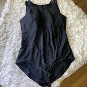 🩱 Brand New LIVI swimsuit 🩱